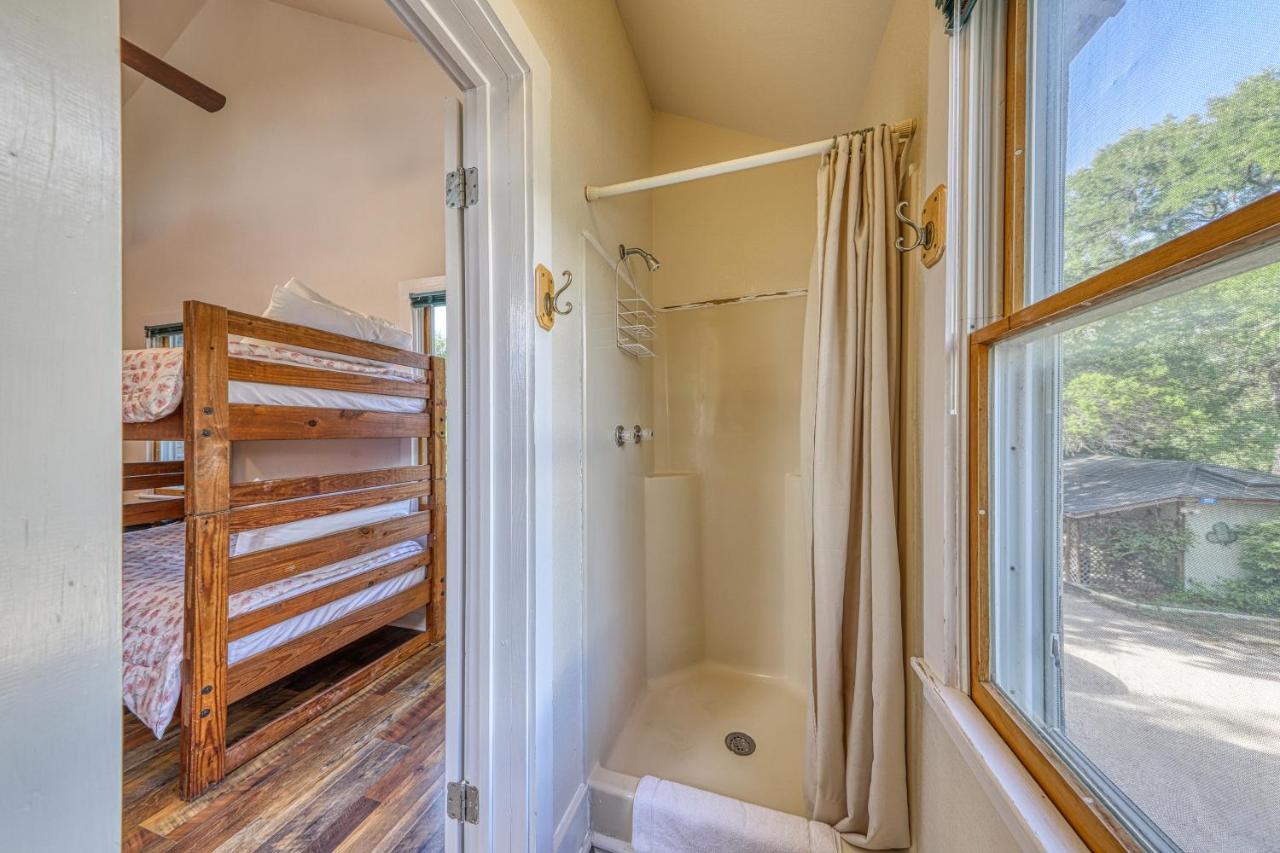 Texas Hill Country 4 Bedroom Vacation Lodge Rentals Ingram TX