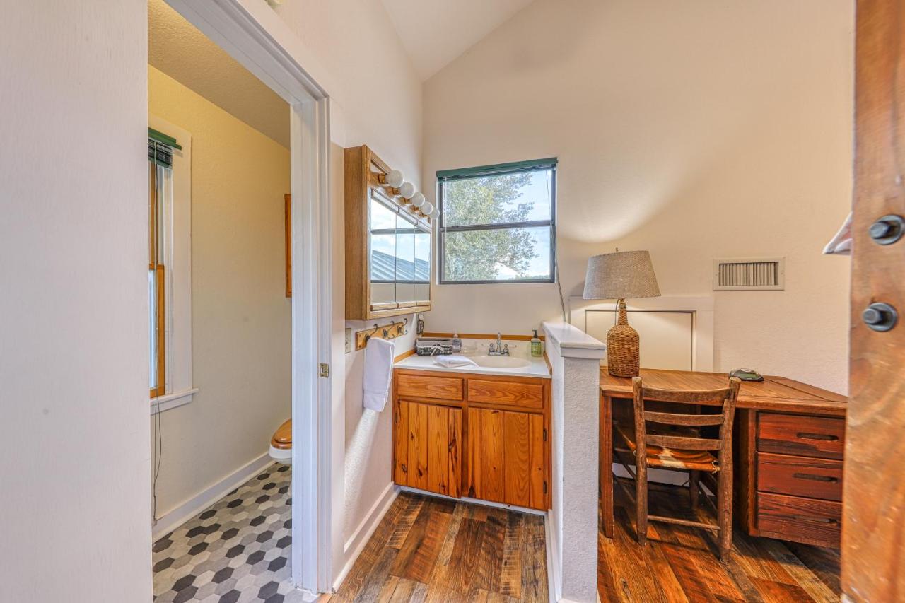 Texas Hill Country 4 Bedroom Vacation Lodge Rentals Ingram TX