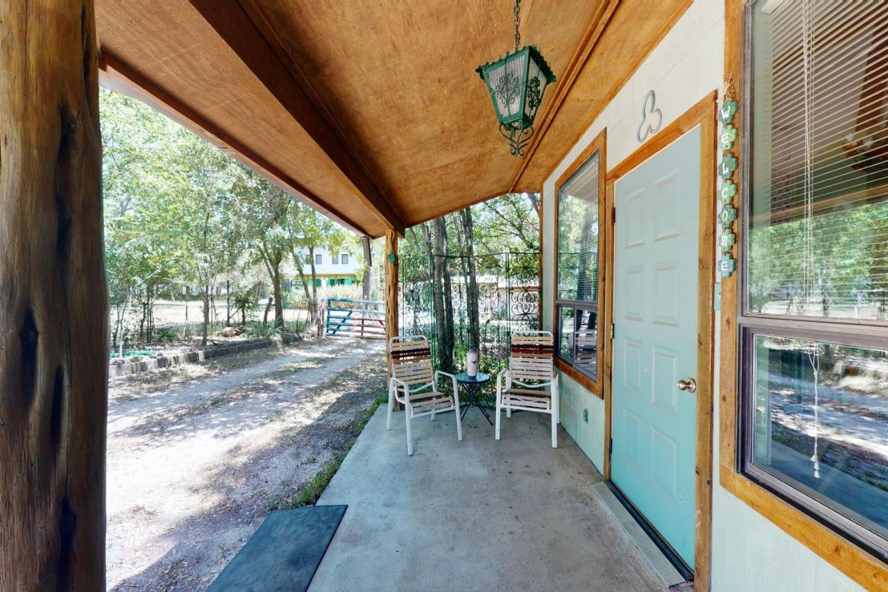 1 Bedroom Long Term Vacation Cottage by Owner Ingram Texas Hill Country