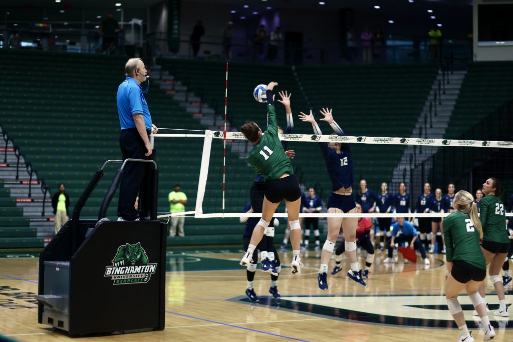 Volleyball sweeps Albany 30 away Pipe Dream