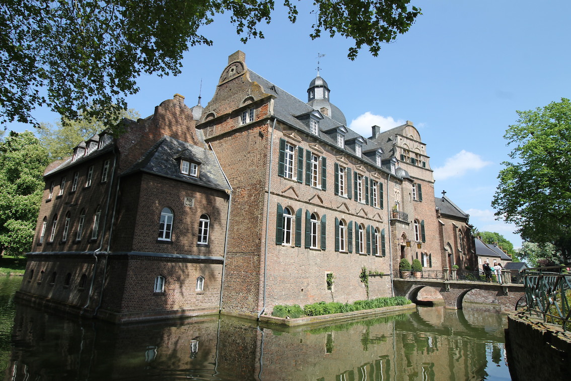 Burg Bergerhausen Drehort für Soko Köln und Cobra 11