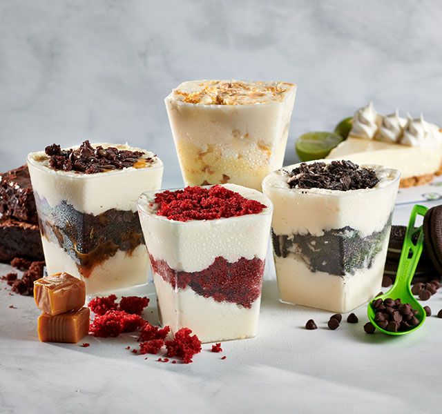 BurgerFi Gourmet Hamburger Restaurant Hot Dogs, Fries, Beer