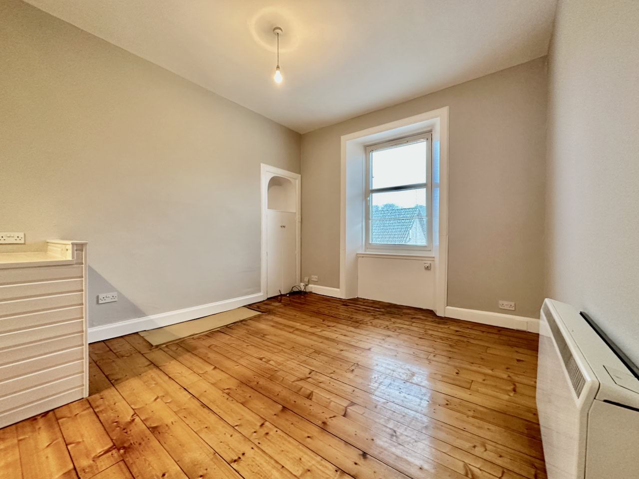 Lanark Road, Juniper Green, Edinburgh West Burgh Property Management