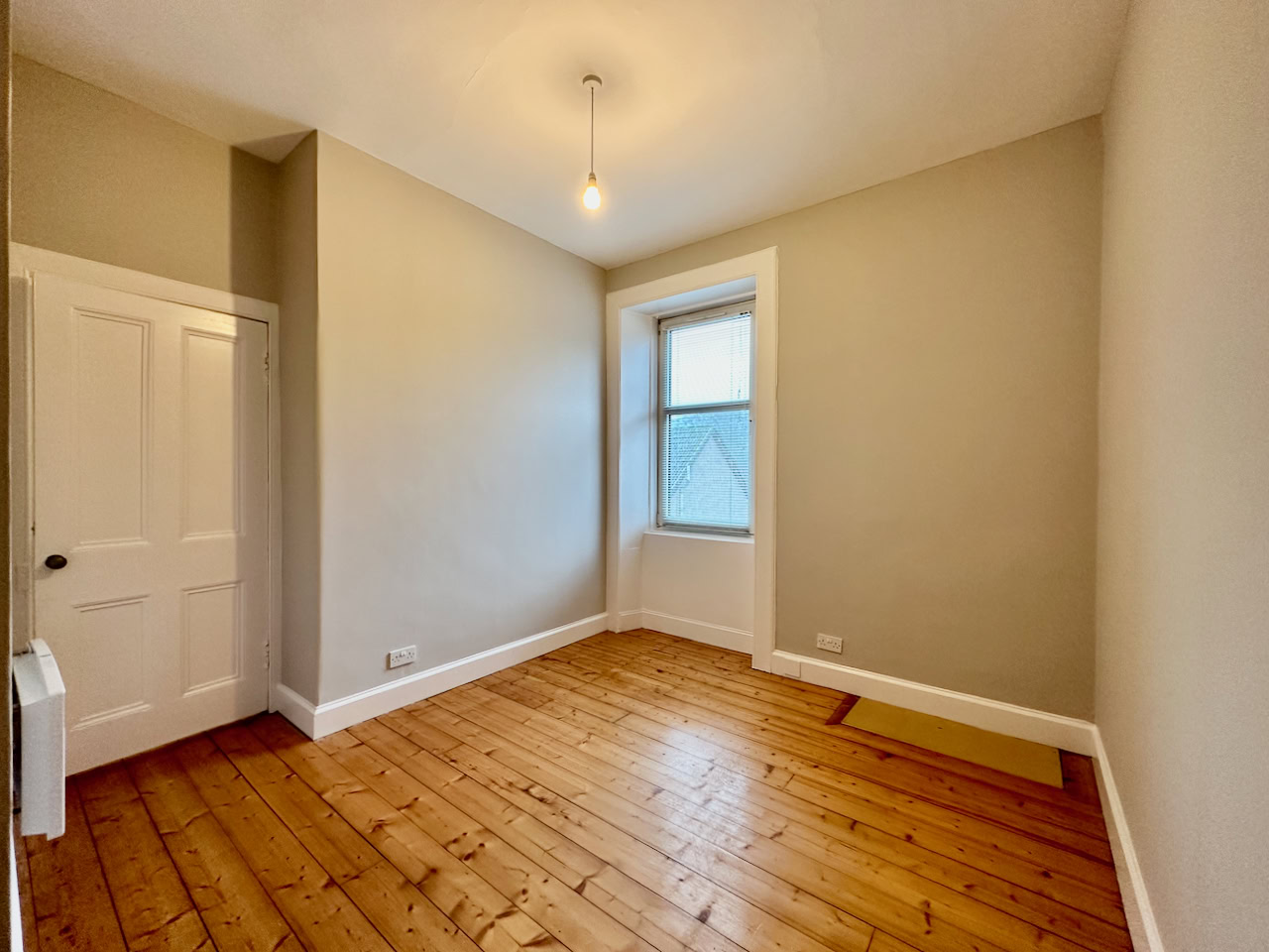 Lanark Road, Juniper Green, Edinburgh West Burgh Property Management