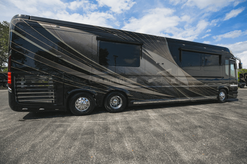BusStuff Luxury Coaches For Sale