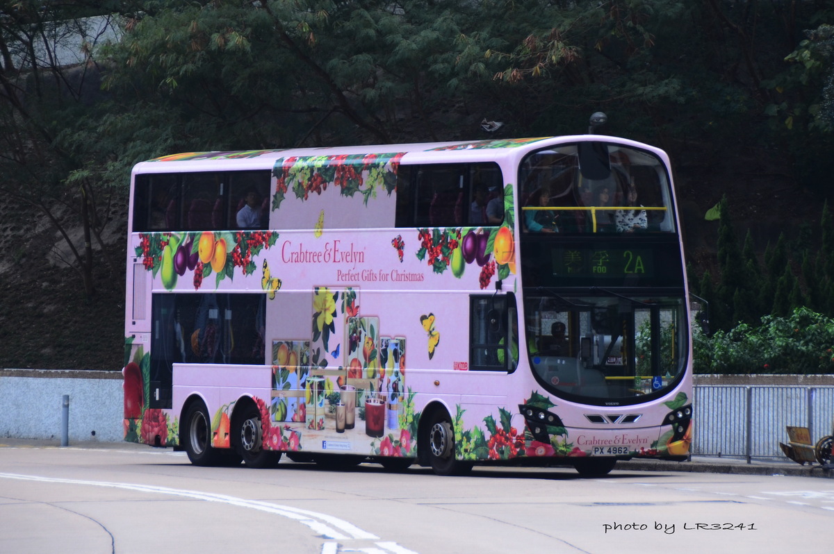 Crabtree and Evelyn 3 Pack Floral Christmas Hand Therapy Gift Set