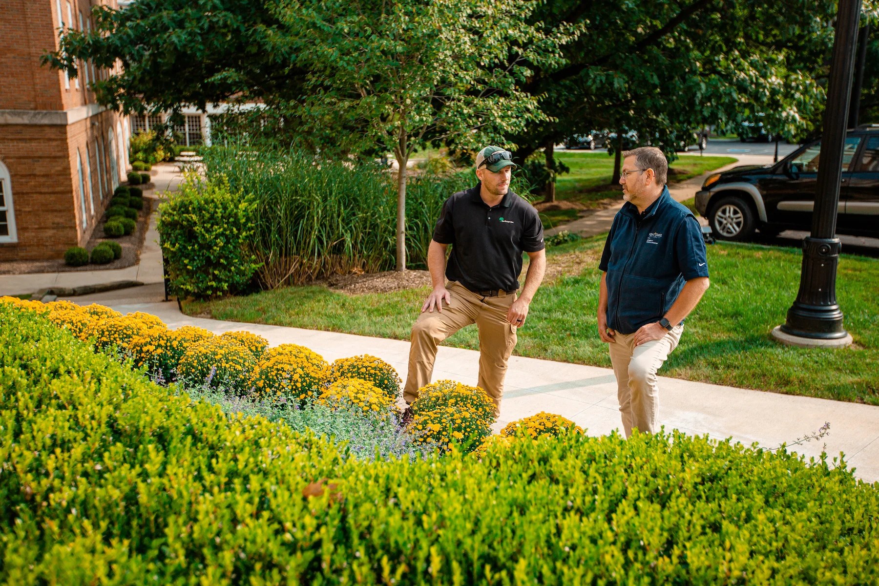 Unveiling the Truth How Much Do Landscapers Make in the US? » Business