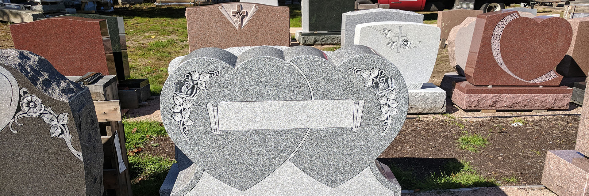 Colors Buzzi Memorials