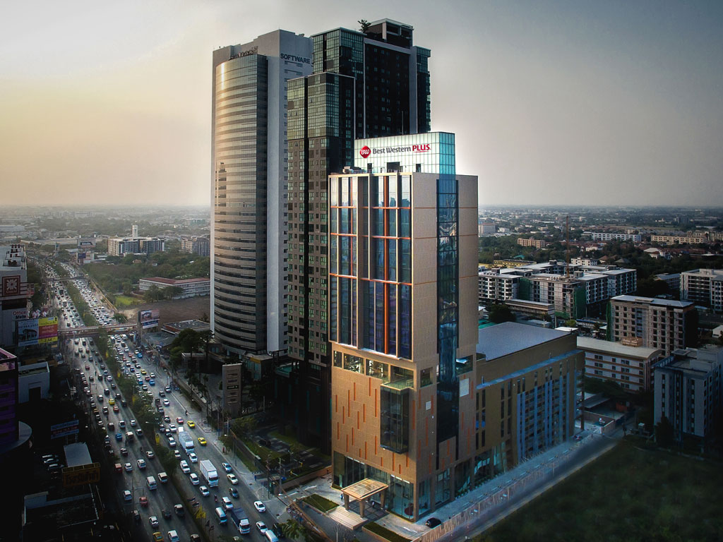 Best Western Plus Wanda Grand Hotel Bangkok Business Hotel