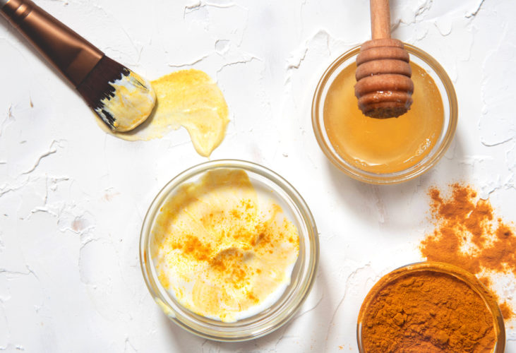 Quick DIY Turmeric Yogurt Face Mask for Glowing Skin