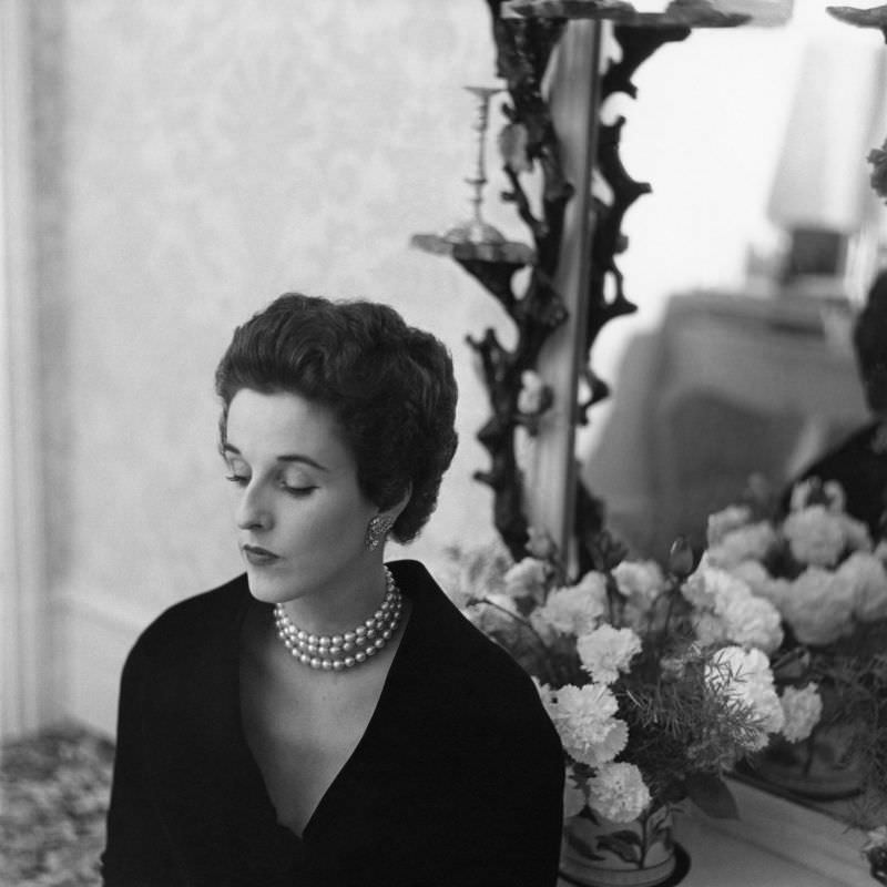 Babe Paley Life Story and Glamorous Photos of the Most Famous Style