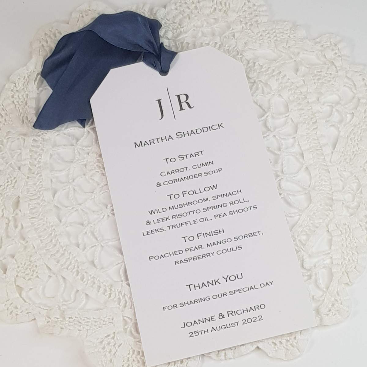 How to include menu choices in wedding invitations
