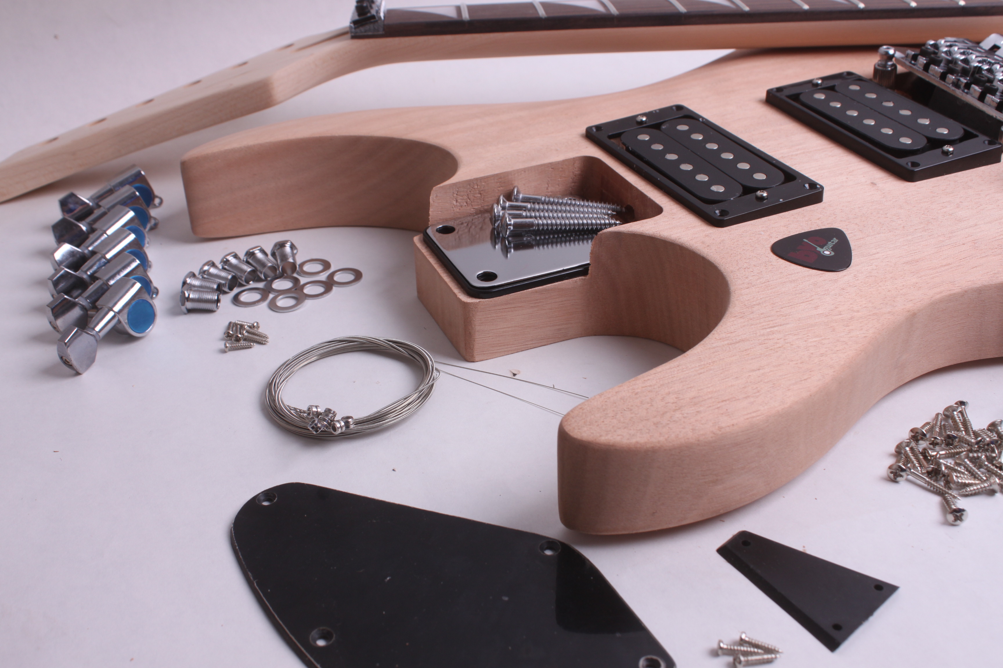 ELECTRIC GUITAR KIT rg STYLE Guitar bodies and kits from BYOGuitar