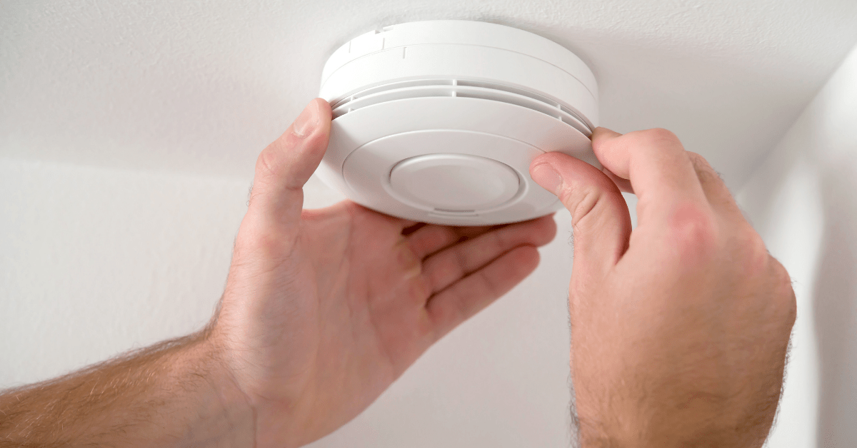 Smoke Alarm Obligations for Both Landlords and Tenants bytherules