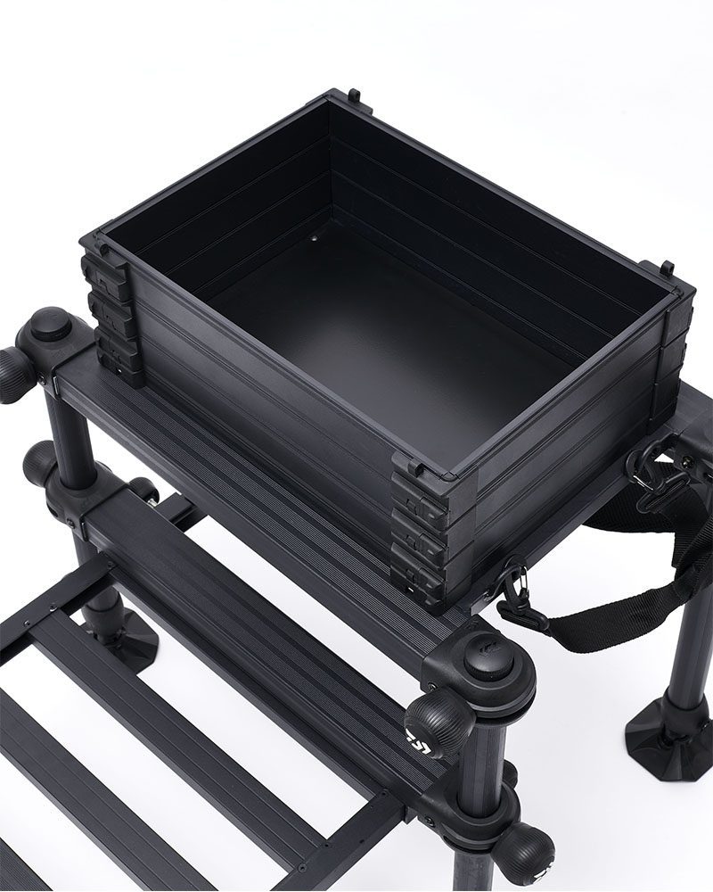 DAIWA 90 System 36 SEAT BOX D90SB 216296 Club 2000 Fishing Tackle