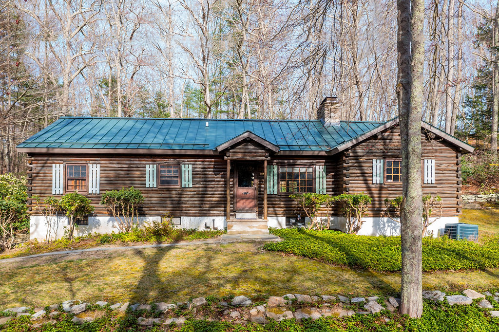 4 Rowledge Pond Rd, Sandy Hook CT Sandy Hook Log Cabin Homes For Sale