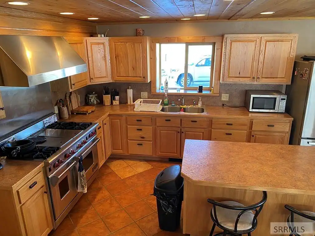 505 Lanier Rd, Challis ID Challis Cabin Homes For Sale