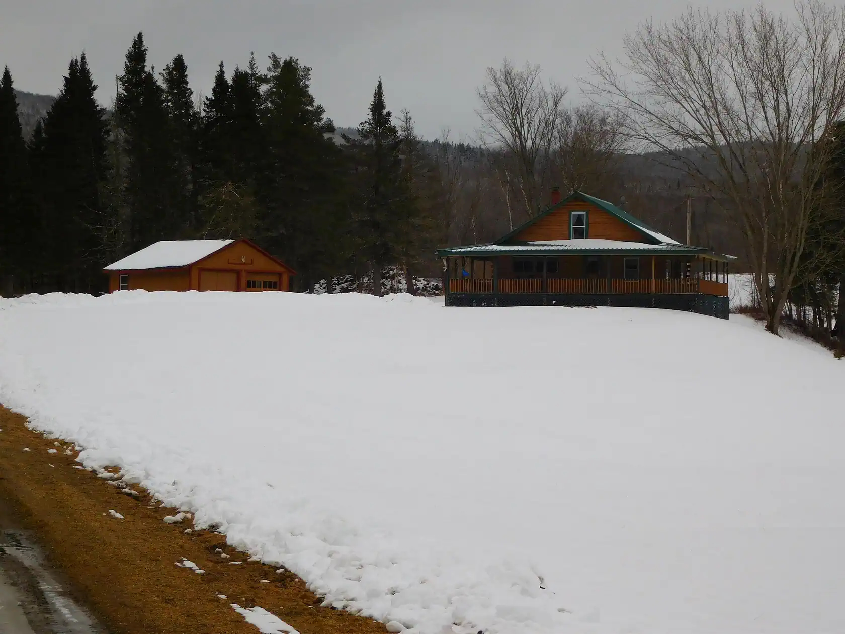 10 Pine Tree Cir, Pittsburg NH Pittsburg Log Cabin Homes For Sale