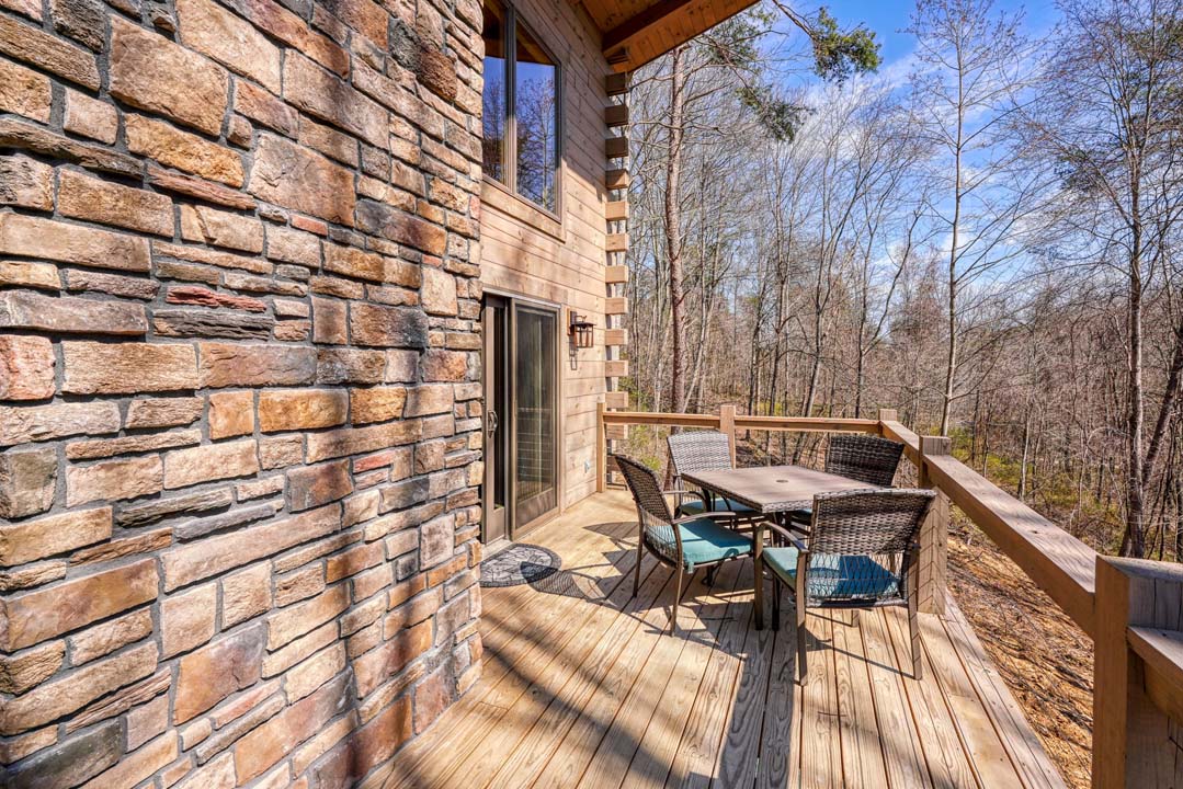 Greystone Ridge Cabin Hocking Hills Old Man's Cave Ohio