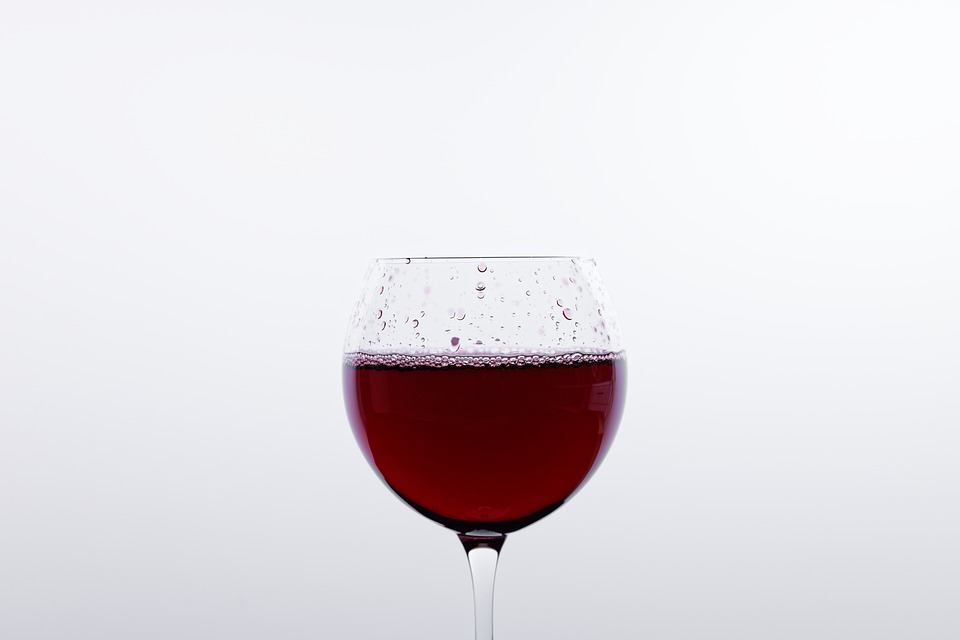 Why are Great Red Wines So Expensive? cache mania