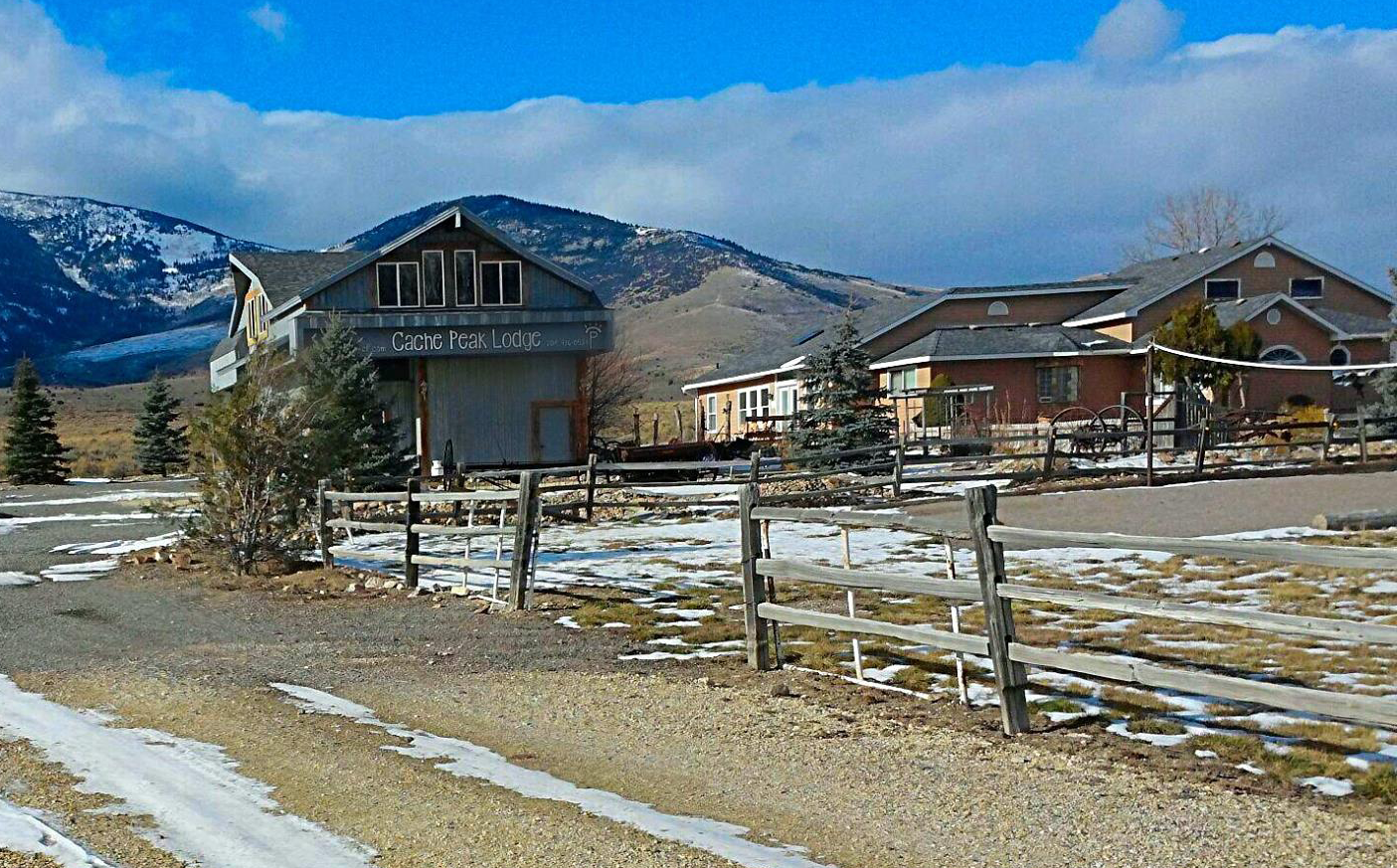 Home Cache Peak Lodge Almo, Idaho Event Center Weddings, Family