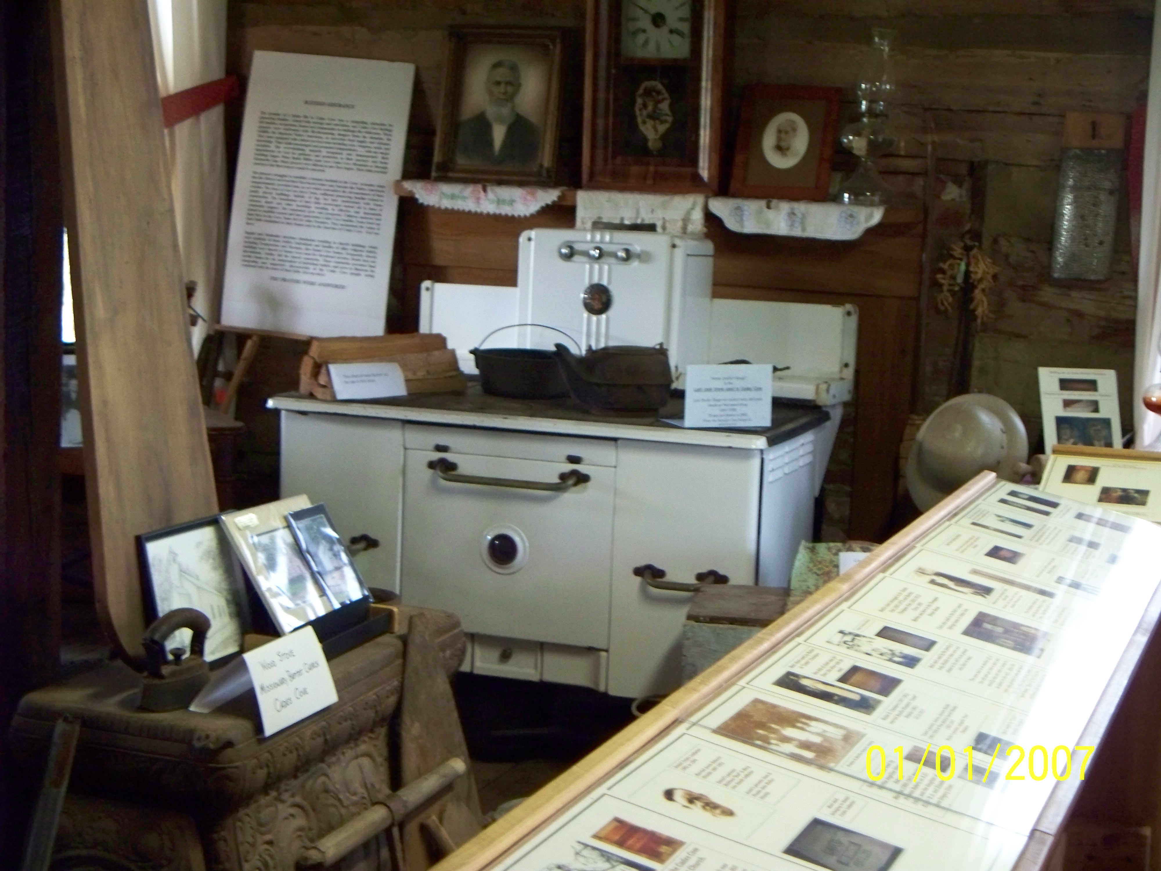 Cades Cove Thompson Brown Museum