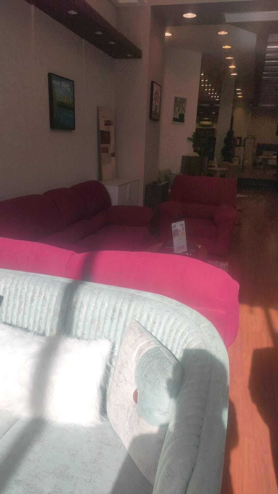 غلق وتشميع معرض In & Out Furniture بمدينة نصر