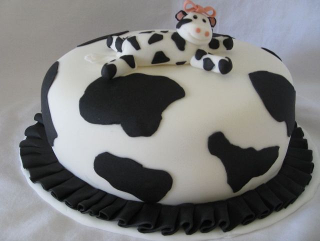 Cow spot cake.JPG (1 comment) HiRes 720p HD