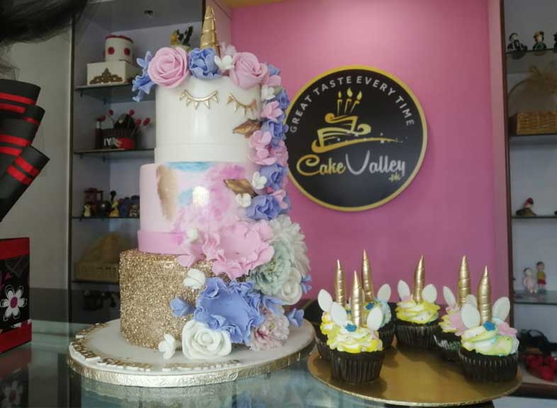 Online cake Order and delivery in Lahore customize Birthday cakes
