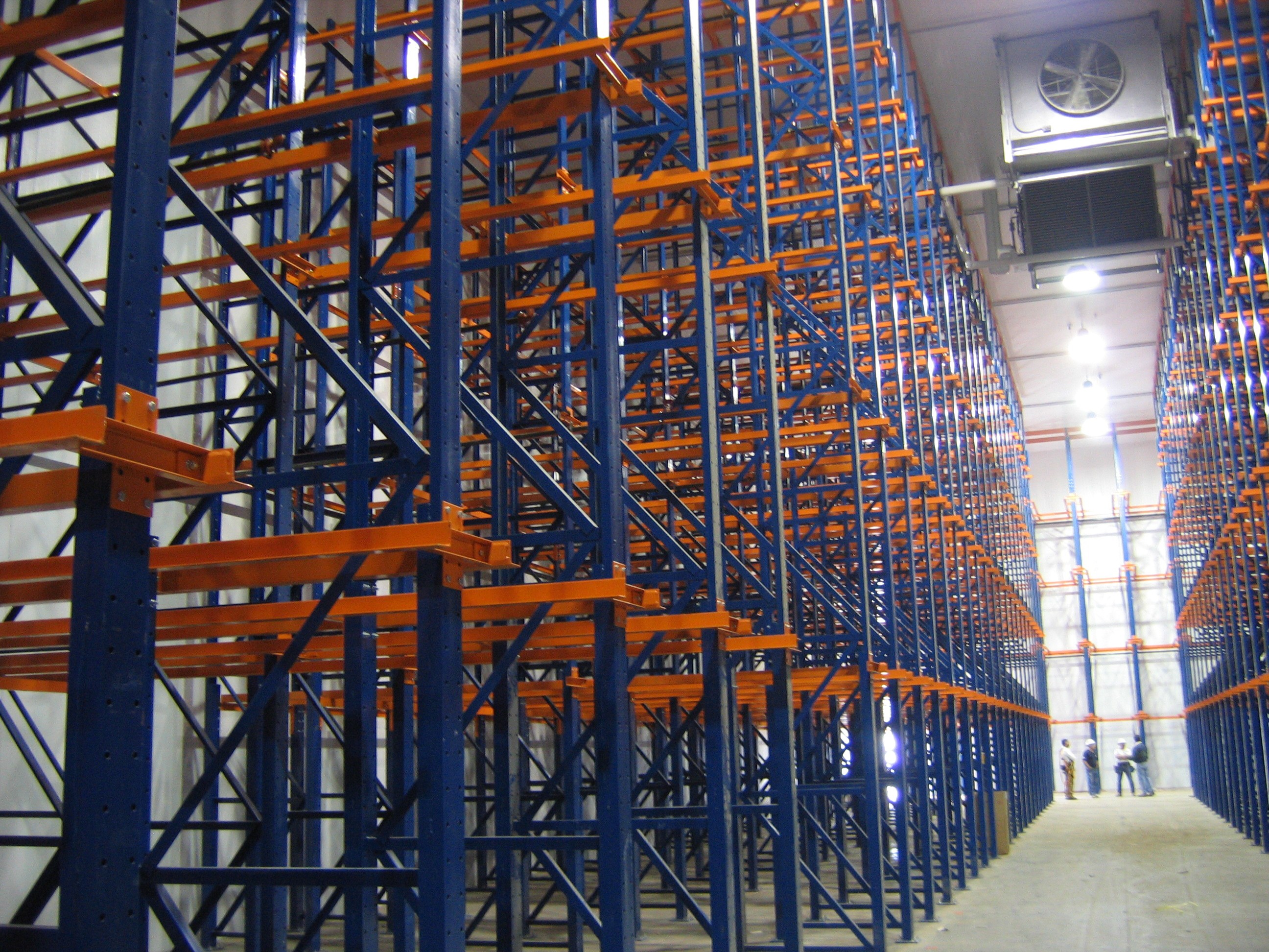 Cover Drive In California Pallet Racking and Warehouse