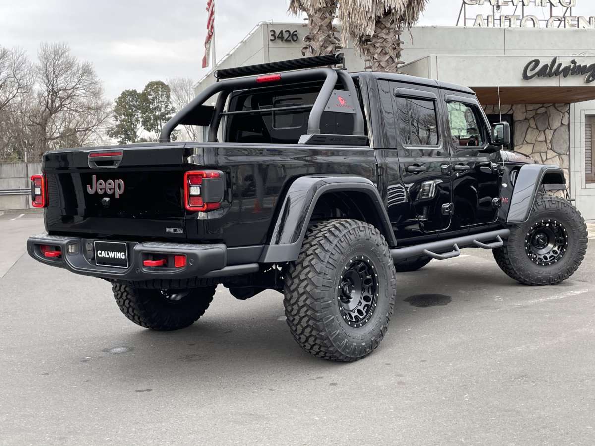ジープ グラディエーター ルビコン JEEP GLADIATOR RUBICON KMC リフトアップ カスタム ロールバー 輸入車専門店
