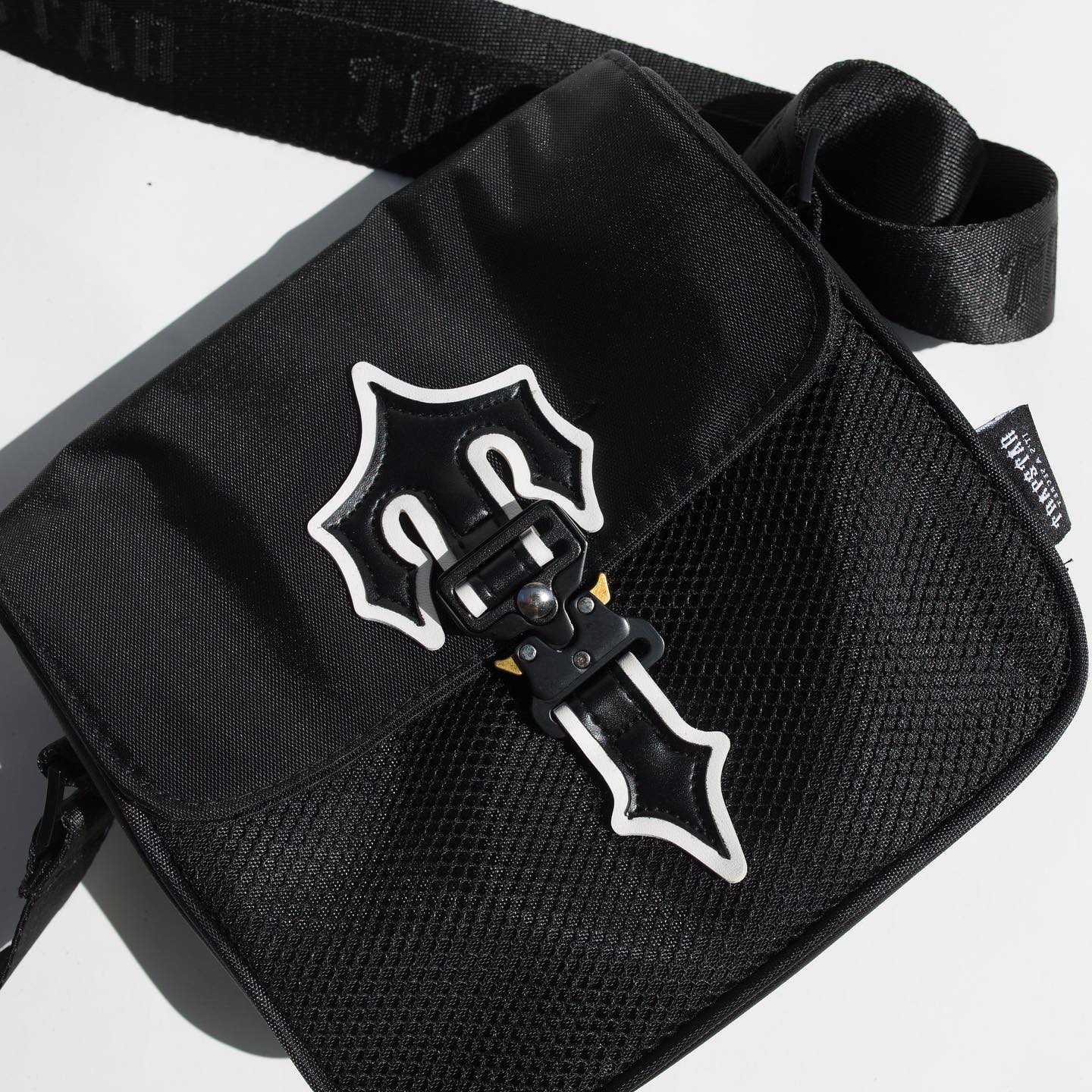Bolso Trapstar Crossbody bag Calzatesp