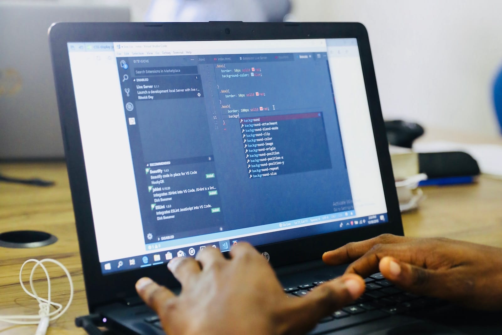 Stepbystep guide for How to add background pic in html for website
