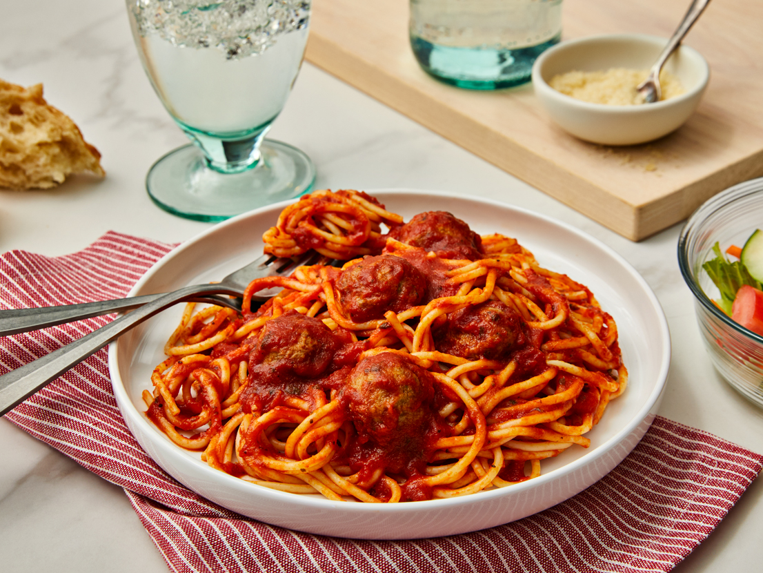 Easy Spaghetti & Meatballs Prego® Pasta Sauces
