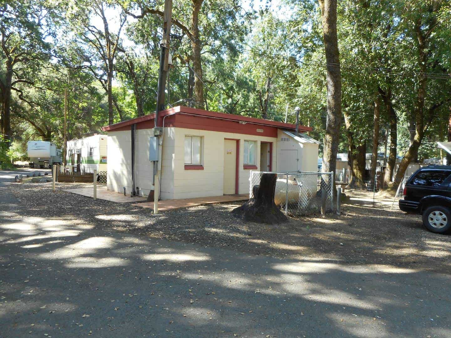 Blue Lakes Village RV Park