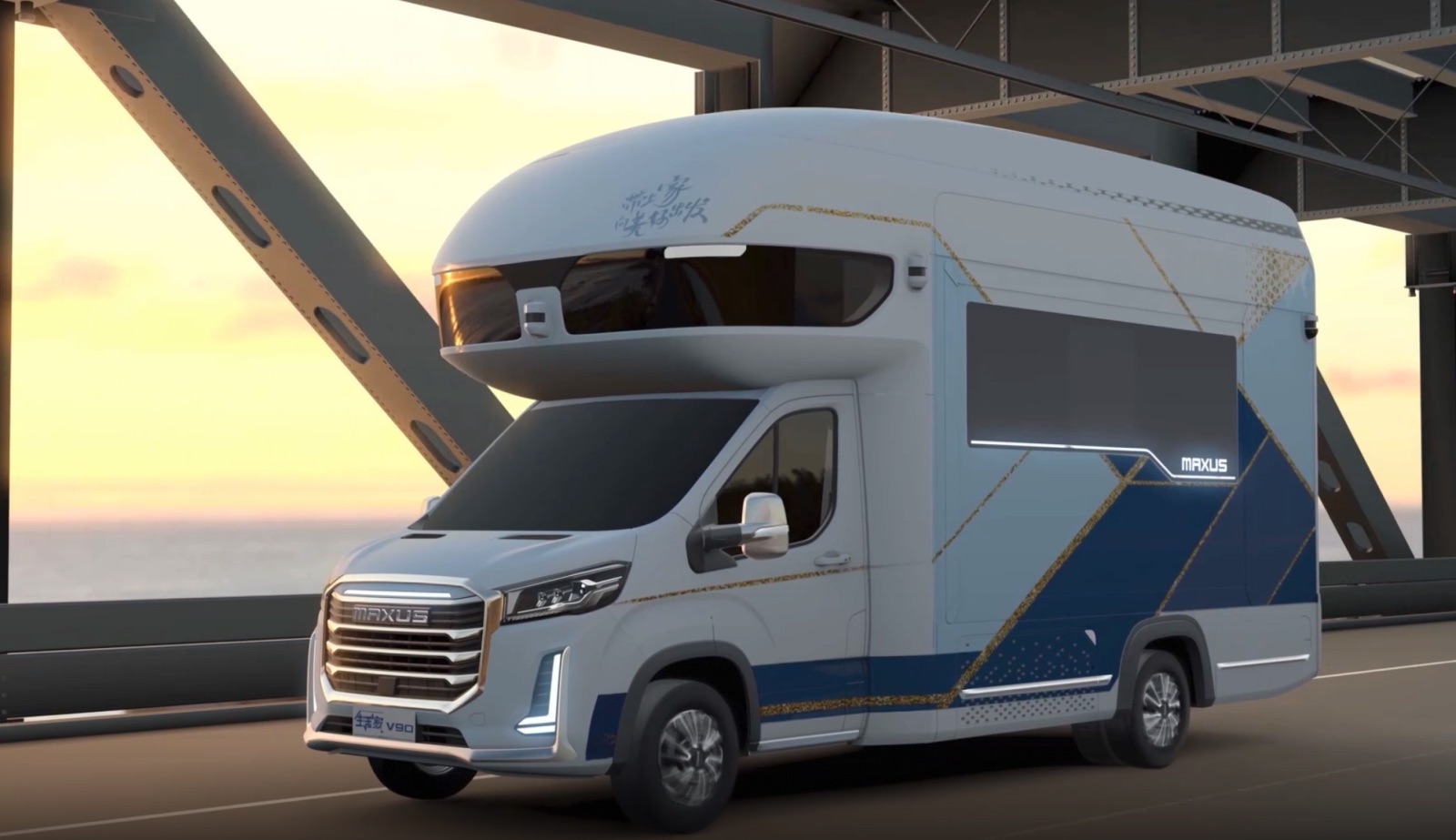 Sur ce campingcar chinois, un toit terrasse desservi par un ascenseur