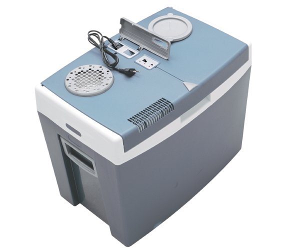 Outwell 35 Litre 12v/240v Cool Box 2014 CampingWorld.co.uk