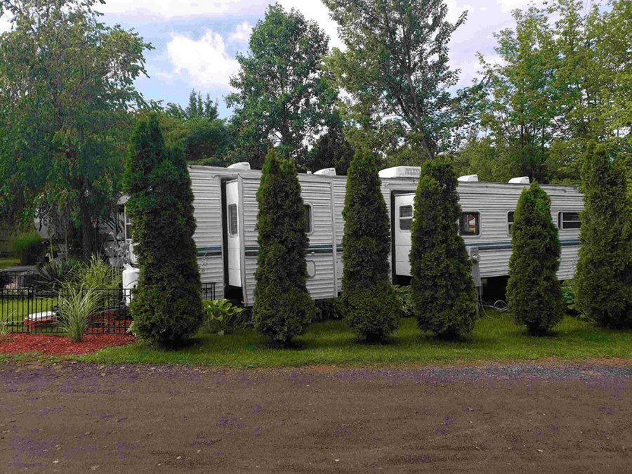 RV’s On Site Campit Outdoor Resort