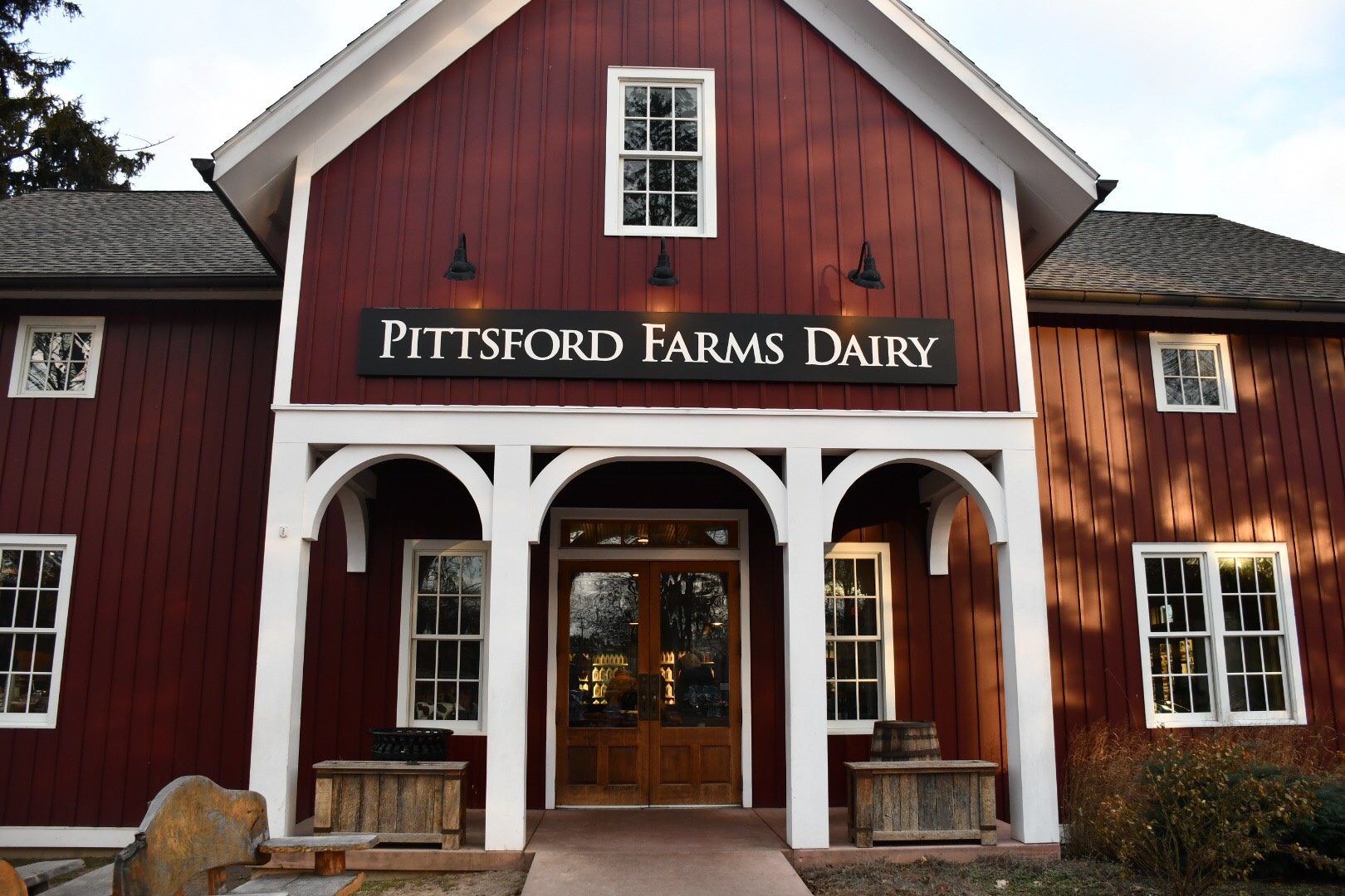 CT Eats Pittsford Farms Dairy provides pastry perfection Campus Times
