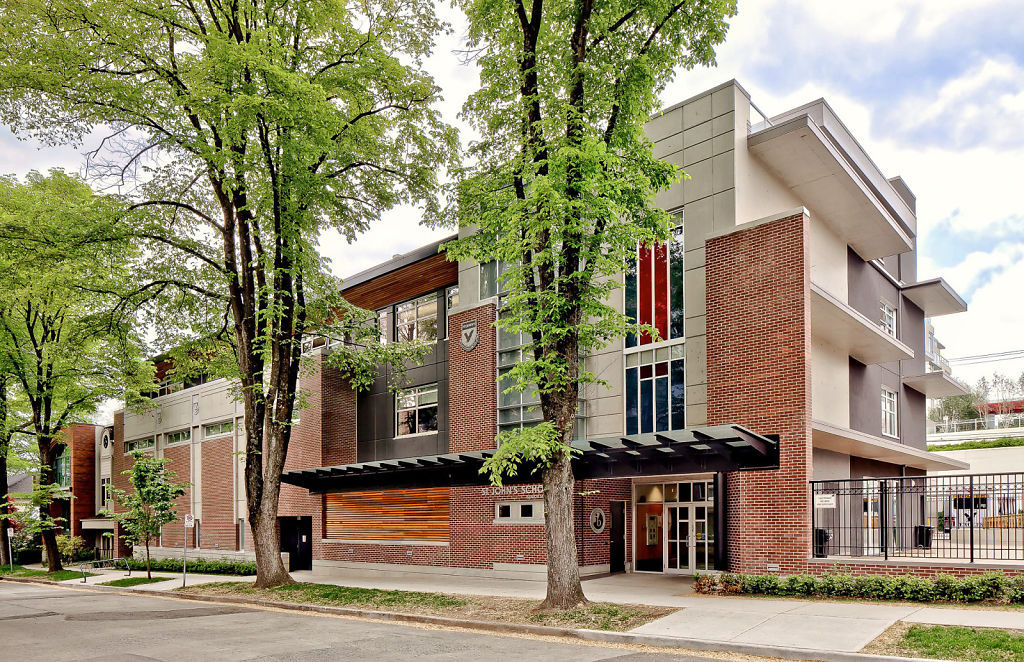 St. John’s School, Vancouver BC 加拿大留学和移民有限公司