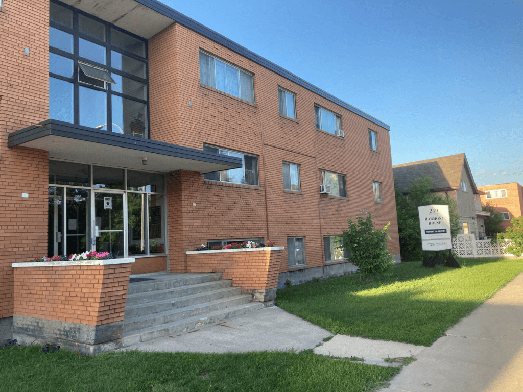 Talbot Avenue Canada ICI