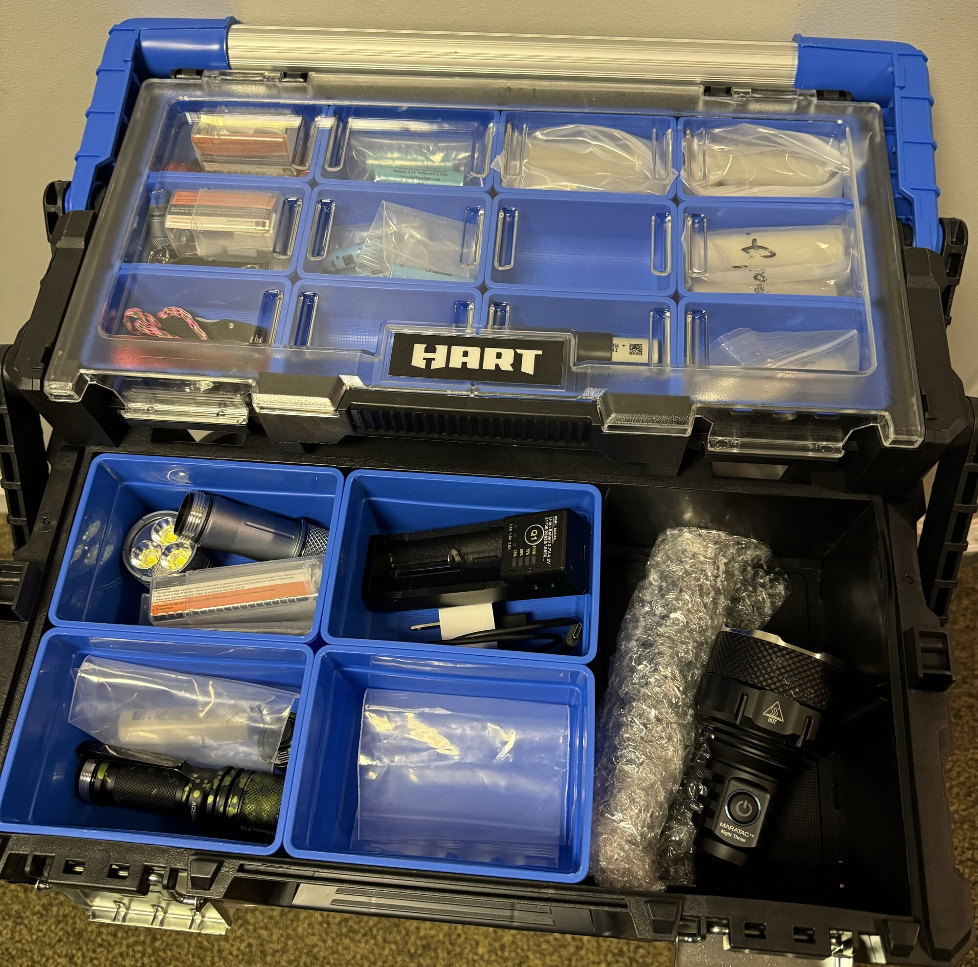 Flashlight/battery storage? | Candle Power Flashlight Forum