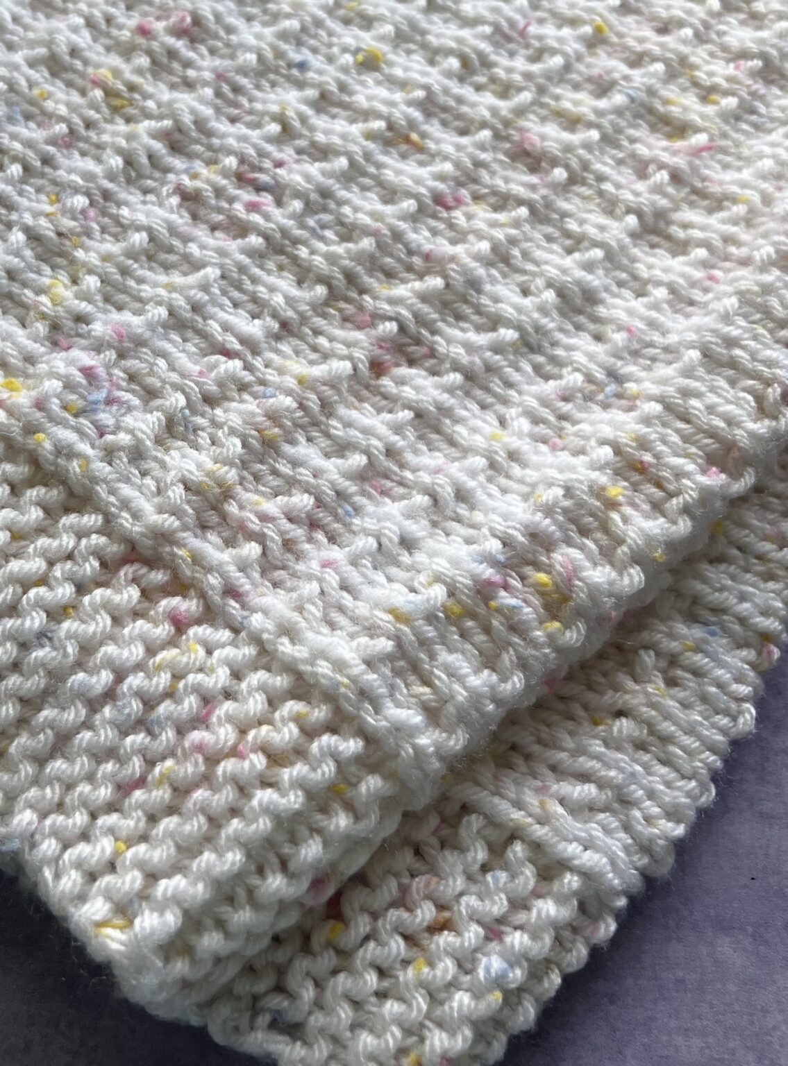 Tiny Kisses Baby Blanket baby blanket knitting pattern candyloucreations