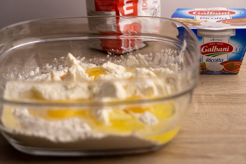 How Long Does Ricotta Cheese Last and How To Store It? Can It Go Bad?