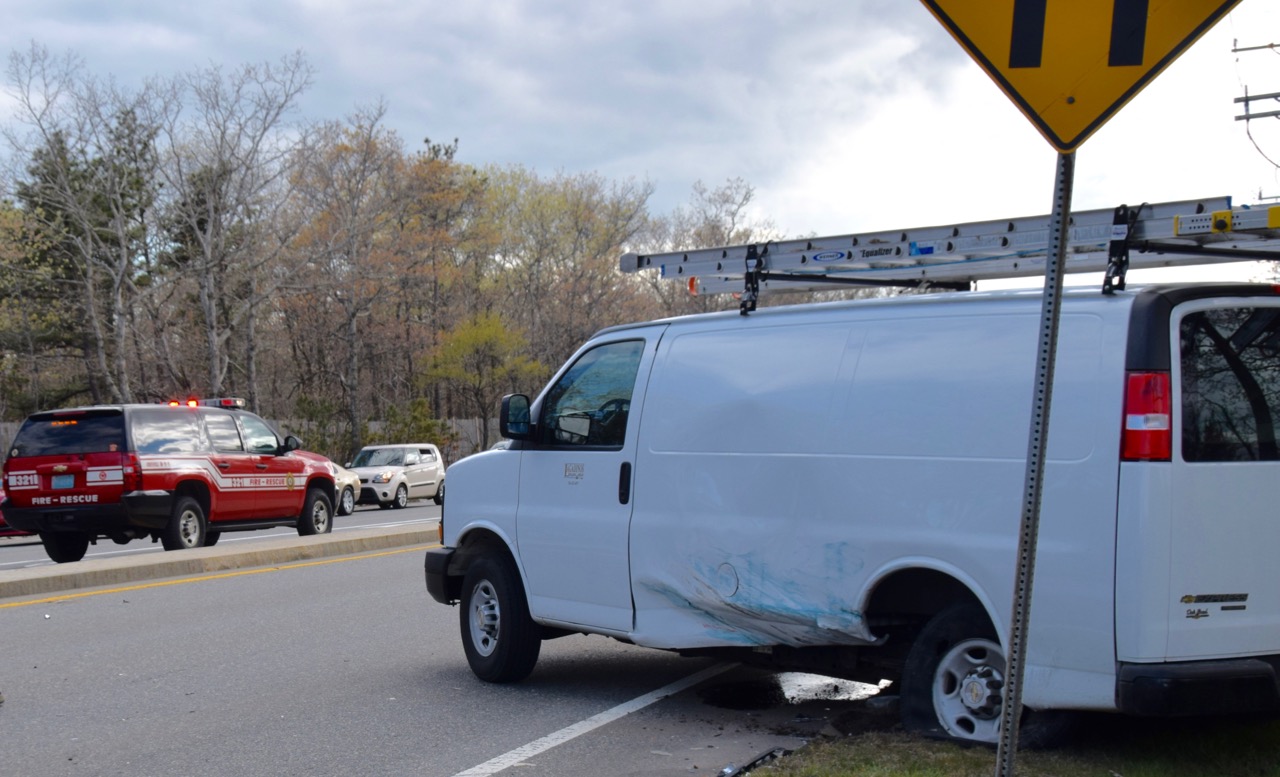 MedFlight called for serious crash in Marstons Mills