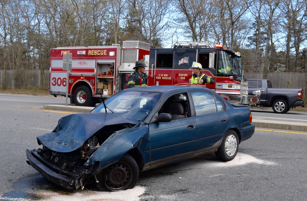 MedFlight called for serious crash in Marstons Mills