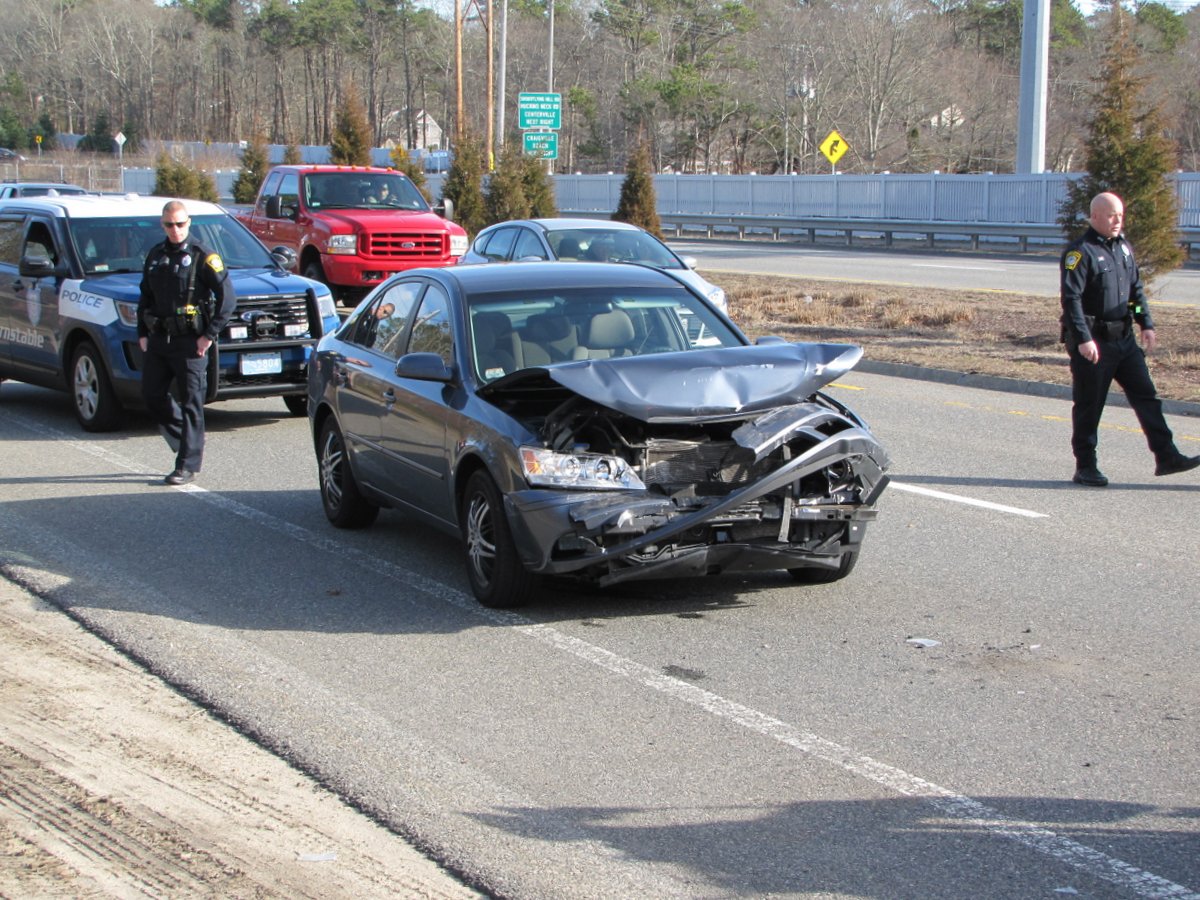3 car crash on Route 132 in Hyannis