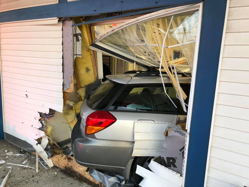 Car crashes into Buzzards Bay post office