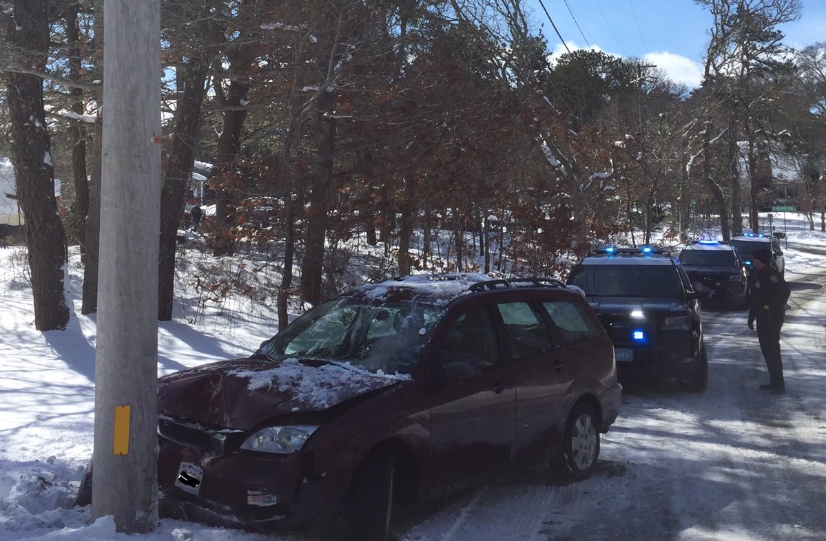Chatham intersection shut down following latemorning crash
