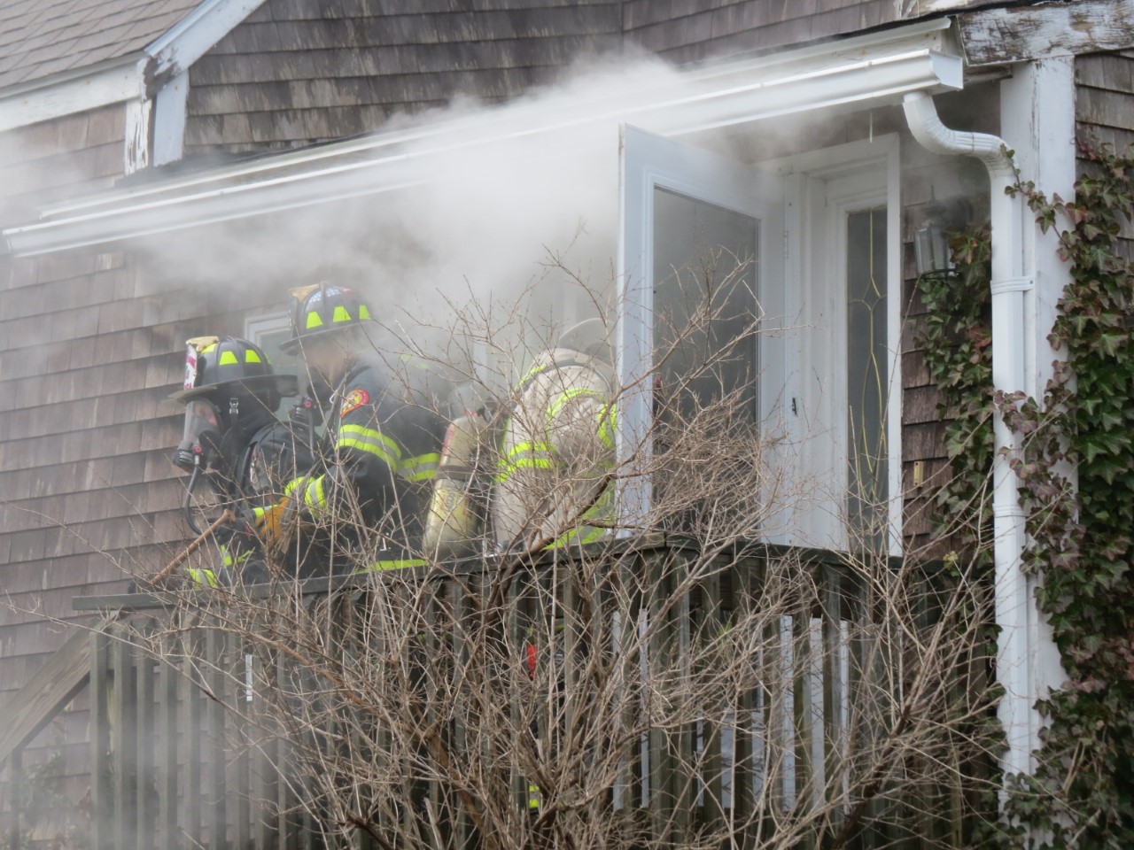 Video Fire damages house in Chatham